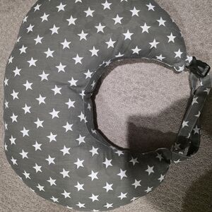 Nursing Pillow With Belt Adjustment